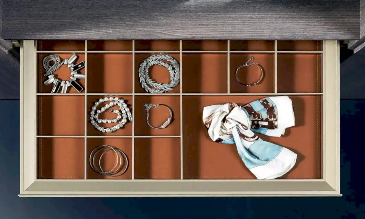 Designers 12 Blum Hardware System