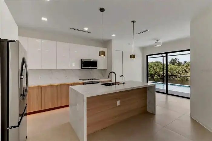2026 Modern Luxury Meets Coastal Elegance Florida Whole-Home Case